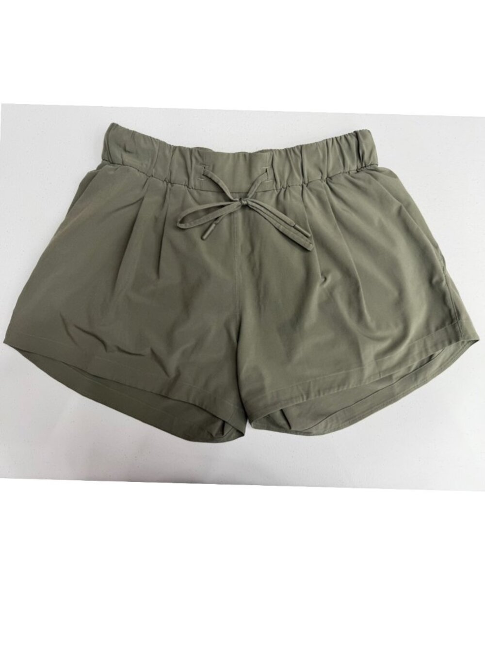 Lululemon Pleated 4" Shorts